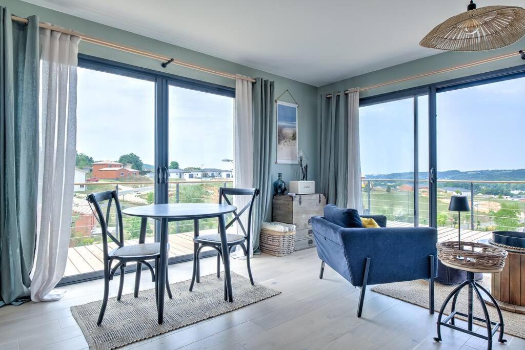 L'Elegante Confort, Clim & Vue Imprenable Bassillac Exteriér fotografie
