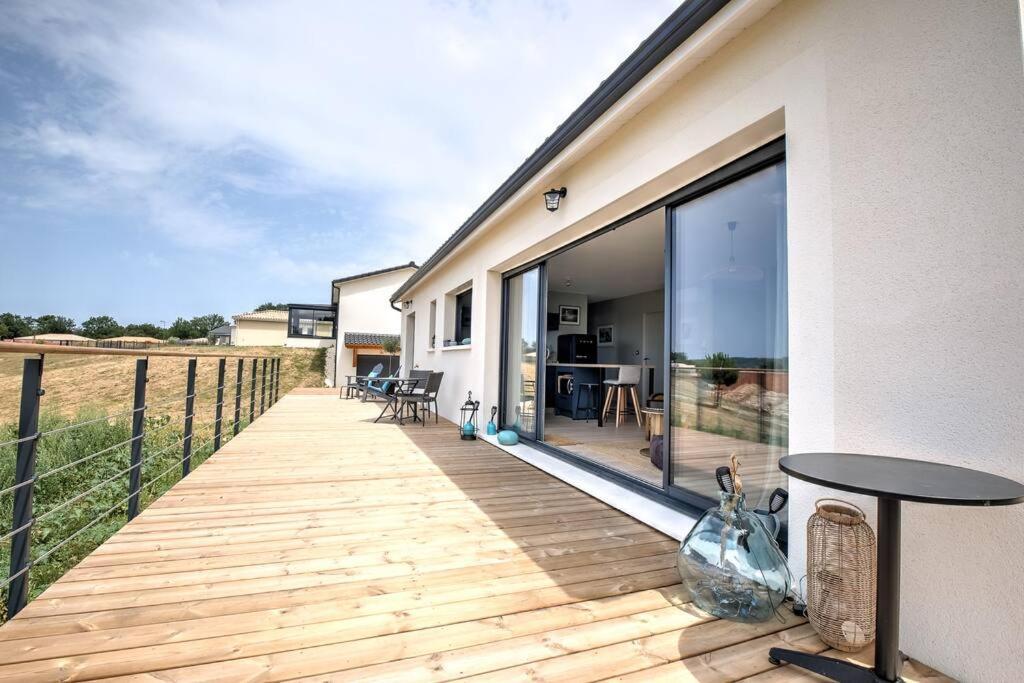 L'Elegante Confort, Clim & Vue Imprenable Bassillac Exteriér fotografie