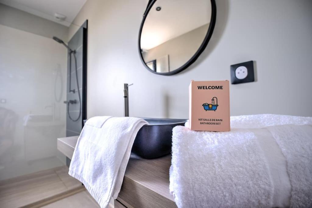 L'Elegante Confort, Clim & Vue Imprenable Bassillac Exteriér fotografie